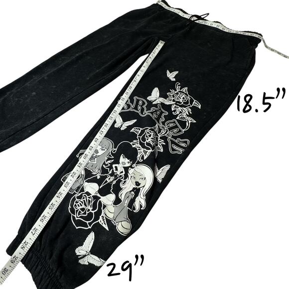 BRATZ Graphic Jogger Sweatpants 2XL Black Wash Drawstring Y2k Whimsigoth Retro - Picture 6 of 12